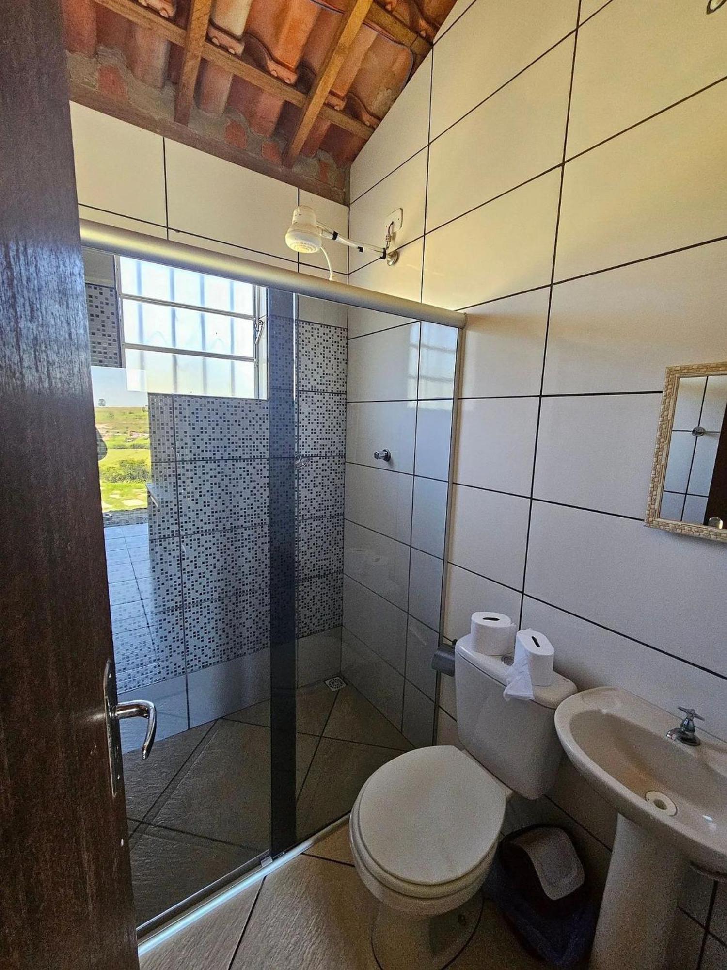 Chalet Pao Sobre As Aguas Carrancas